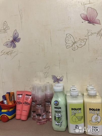 Гель для душа, бальзам для губ, крем для рук
