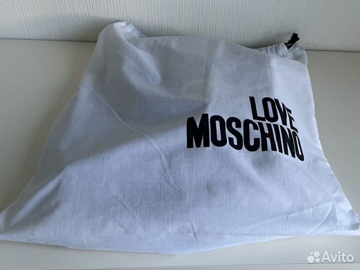 Сумка кроссбоди Love Moschino