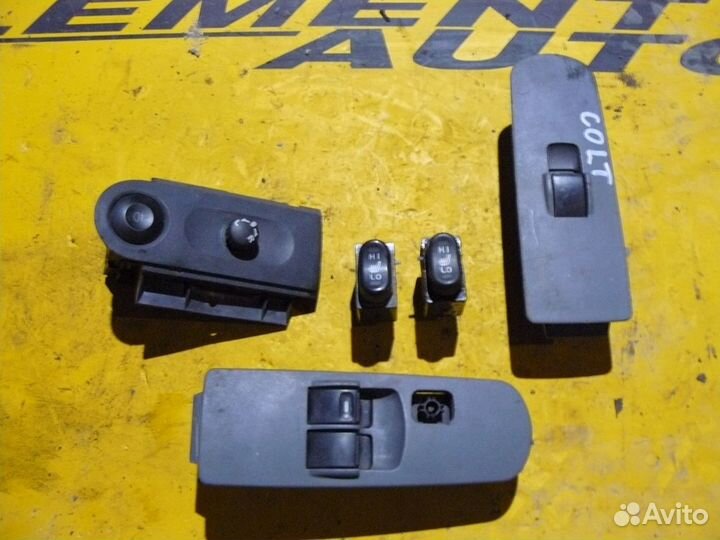 Блок управления стеклоподъемниками Mitsubishi Colt