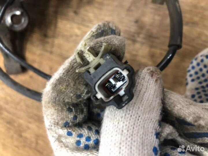 Кулак поворотный передний правый Kia Optima TF