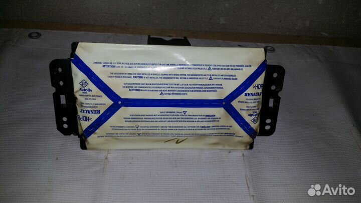 Подушка безопасности Рено Меган 2