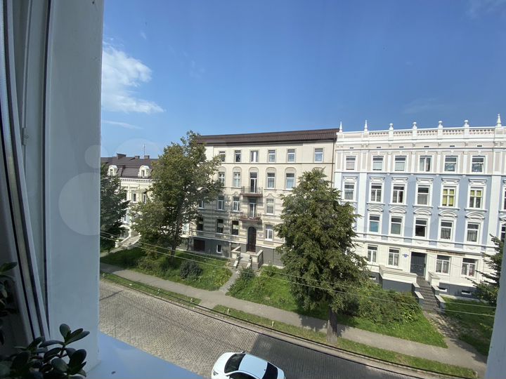 3-к. квартира, 102 м², 3/3 эт.