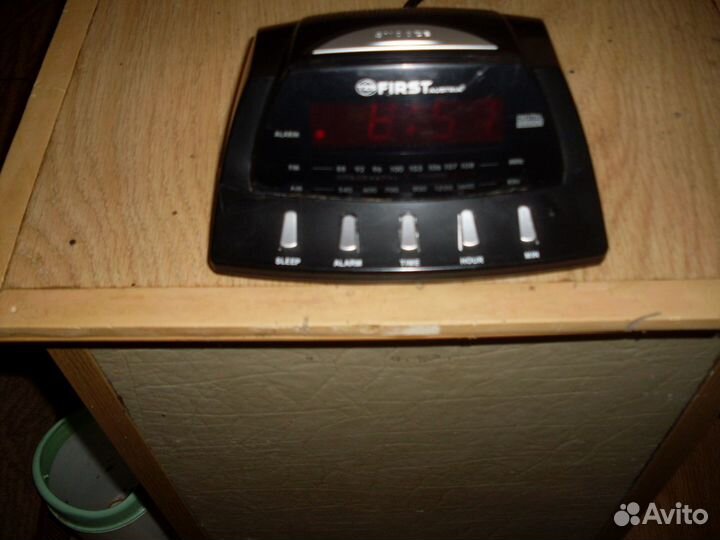 Часы-будильник-радио