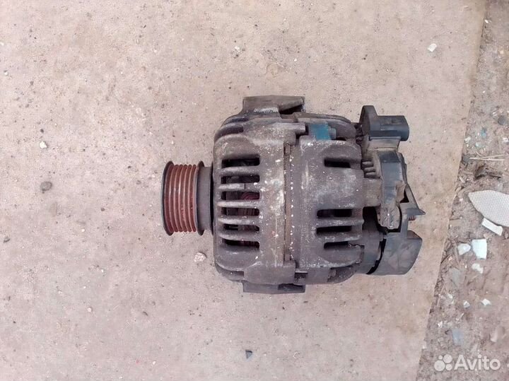 Генератор мерседес 111,мотор 2,3л 197л