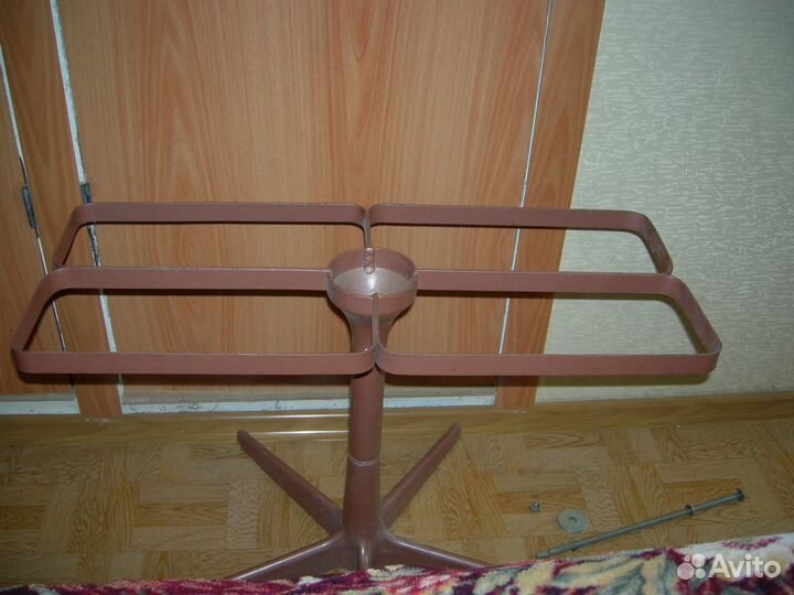 Подставка под телевизор