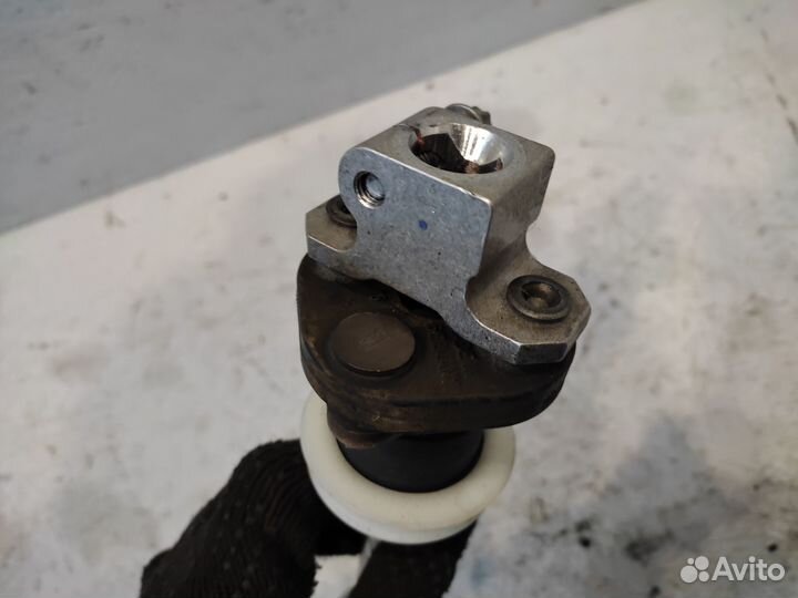 32306774108 Рулевой кардан верхний BMW X5 E70