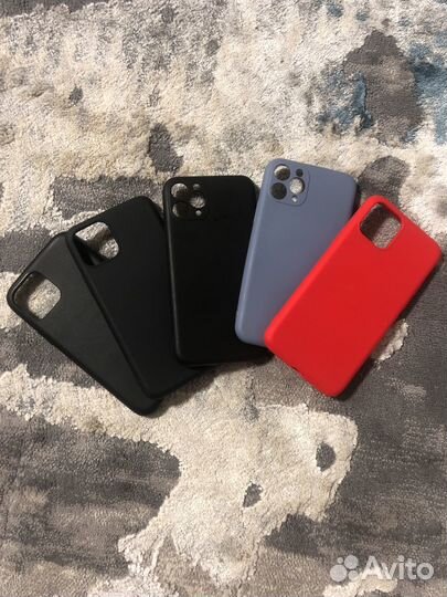 Чехлы на iPhone 11