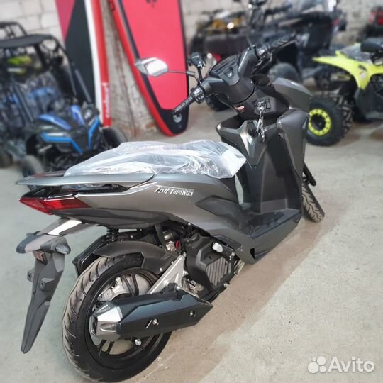 Скутер Honda Click (49cc) реплика колеса 14