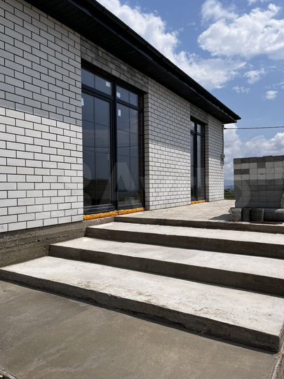 Дом 100 м² на участке 6 сот.