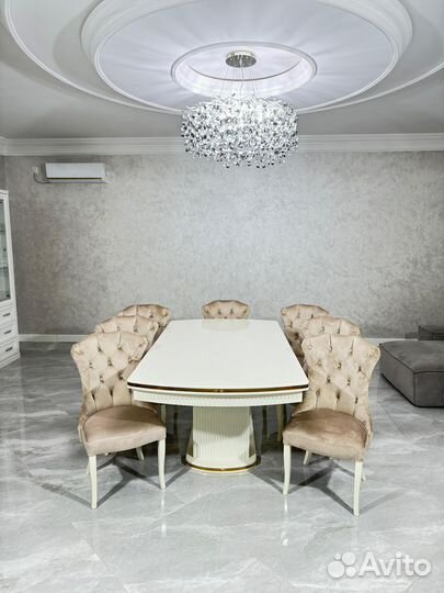 Стол и Стулья