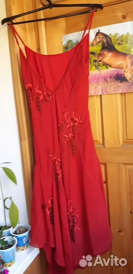 Платье вечернее