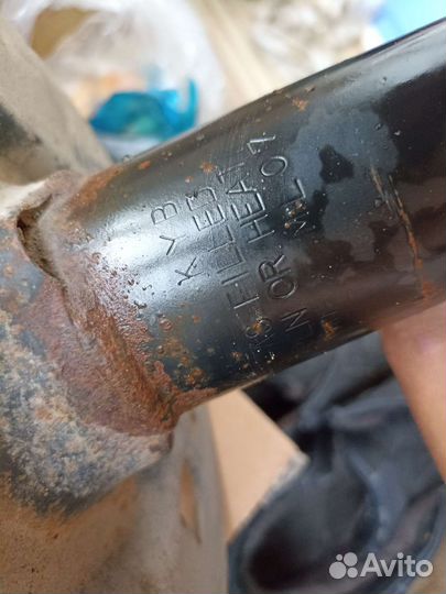 Амортизаторы KYB Стойки передние Kia Sportage 3