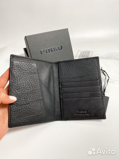 Обложка на паспорт pinko