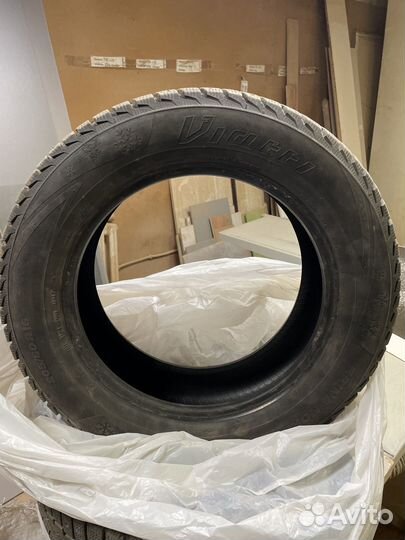 Viatti Brina Nordico V-522 205/60 R16 92T