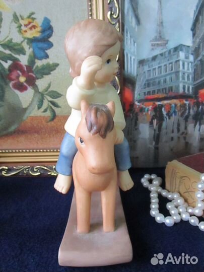 Статуэтка мальчик на лошадке regal фарфор Англия