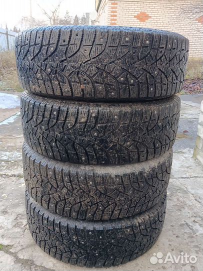 Bridgestone Blizzak Spike-02 20.5/65 R15 94