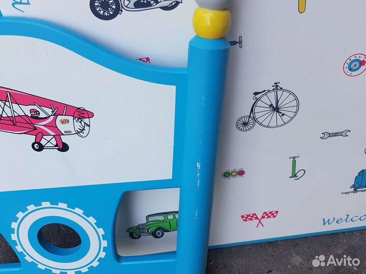 Детский стол и стул комплект