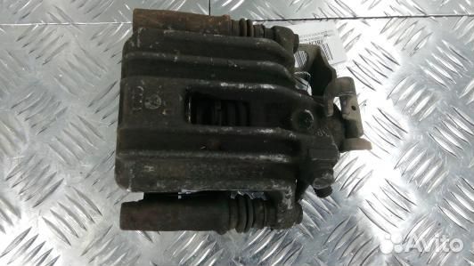 Суппорт тормозной задний правый volkswagen golf 4