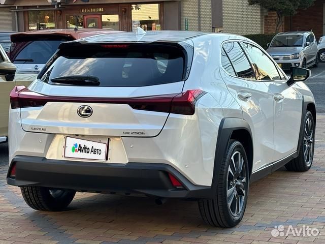 Lexus UX 2.0 CVT, 2021, 34 000 км