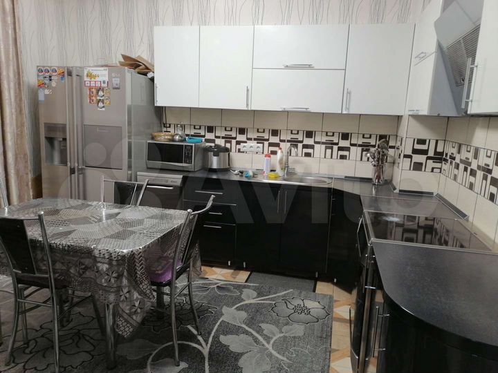 2-к. квартира, 80,2 м², 2/12 эт.