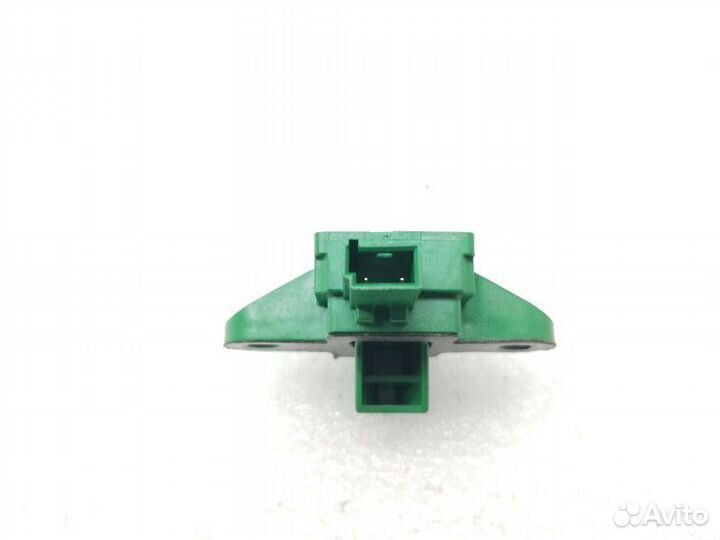 Датчик удара передний левый Mercedes-Benz