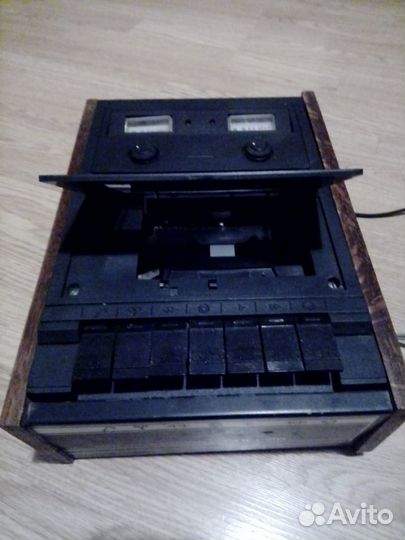 Кассетные магнитофонные панели и магнитола 