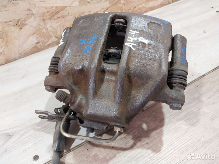 Суппорт передний Volkswagen Passat B5