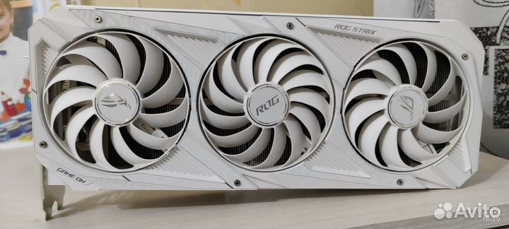 Asus RTX 3070 ROG strix OC white