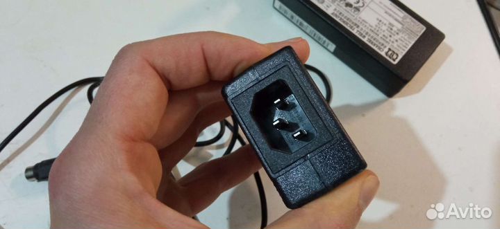 Блоки питания для видеорегистраторов 12V,3.3A, 4-p
