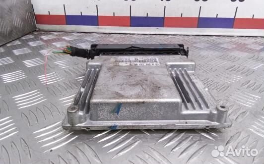 Блок управления двс mercedes benz E-class W211 (5N