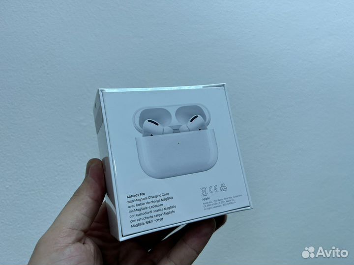 Беспроводные наушники AirPods Pro / model MagSafe