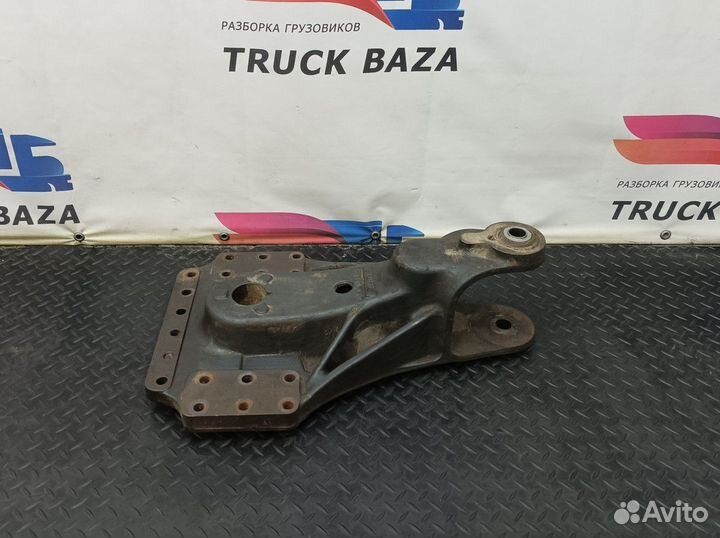 7421682250 Кронштейн полурессоры задней