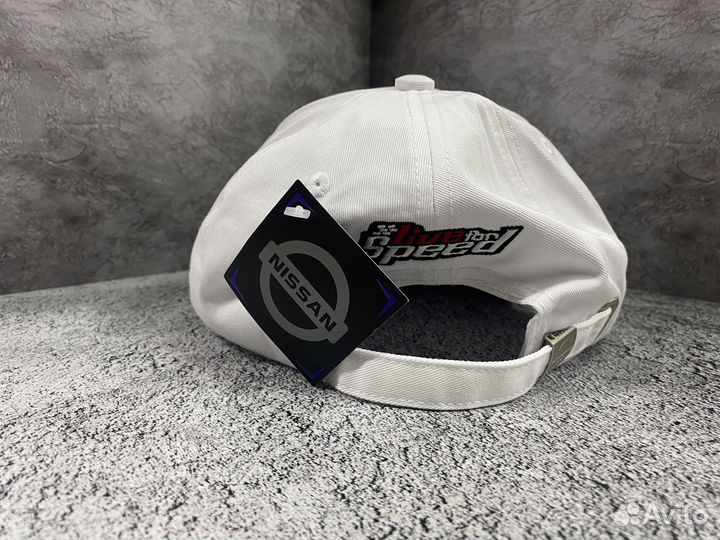 Бейсболка Nissan белая