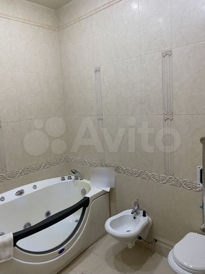 Дом 170 м² на участке 5 сот.