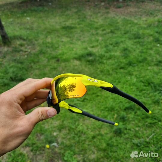 Спортивные очки