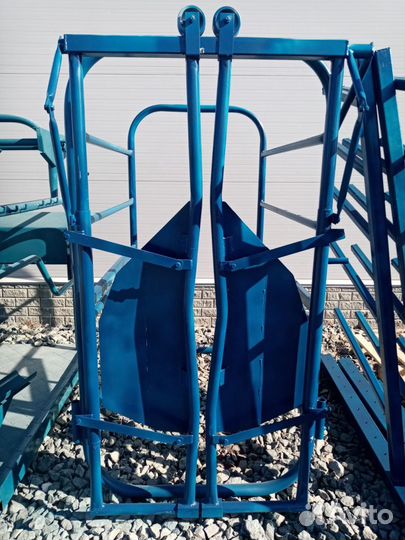 Станок для фиксации крс