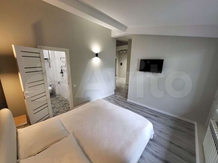 2-к. квартира, 50 м², 3/3 эт.