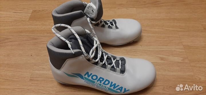 Ботинки для беговых лыж Nordway bliss NNN (новые)