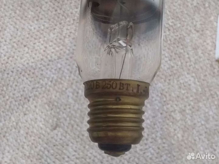 Лампа красная 250вт