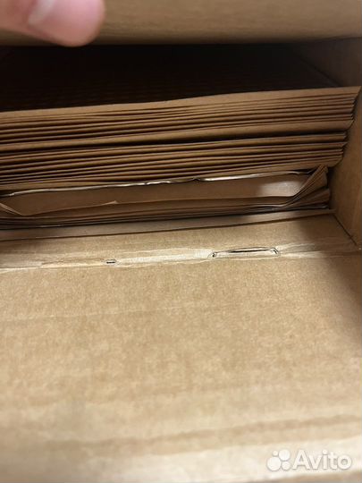 Выброизоляцыонный материал для автомобиля