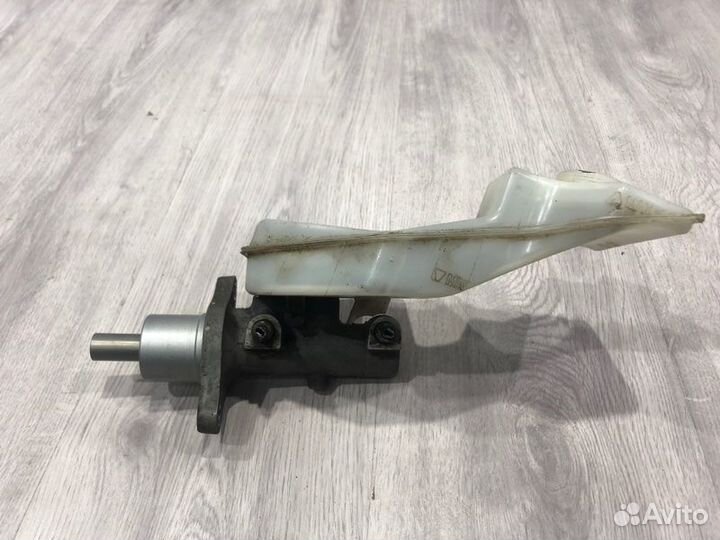 Главный тормозной цилиндр Mazda 3 BL Z6 2008 2009