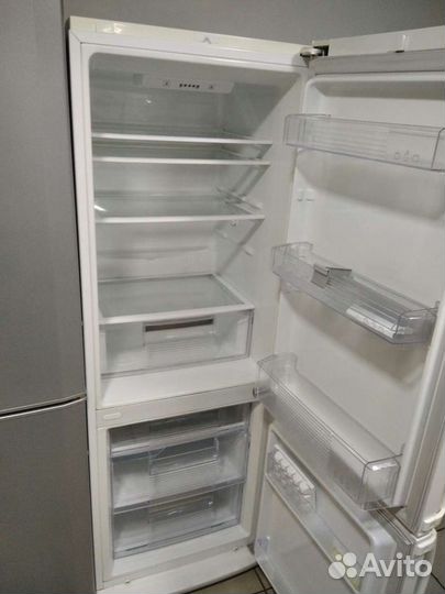 Холодильник LG