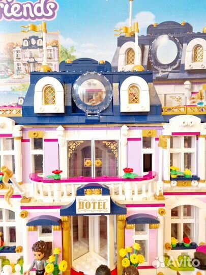 Lego Friends Гранд-отель Хартлейк Сити 41684