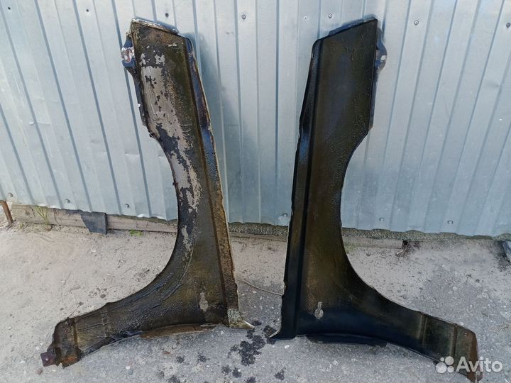 Крыло переднее левое и правое для Ваз 2110-12