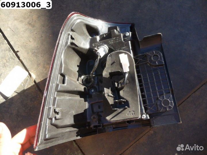 Фонарь задний правыйLand Cruiser 200