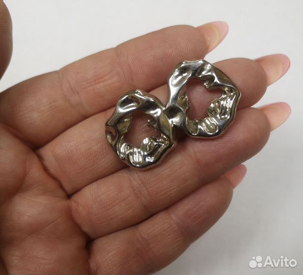Серебряное кольцо и серьги