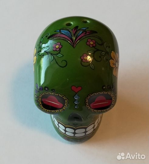 Солонка в форме черепа