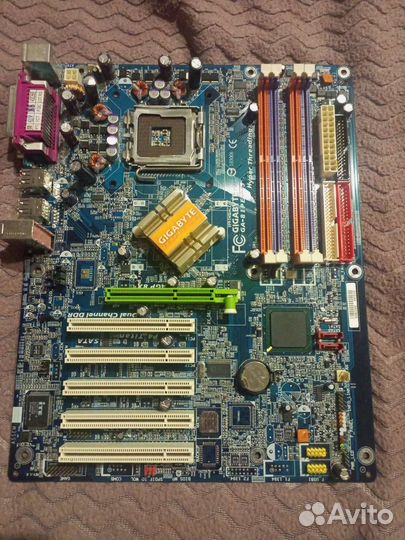 Материнская плата