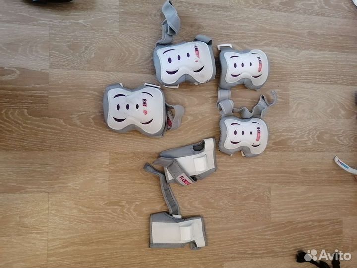 Ролики, шлем, защита