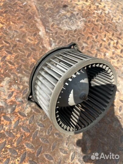 Мотор печки Mazda Bt50 UN8F1 wlaa 2007